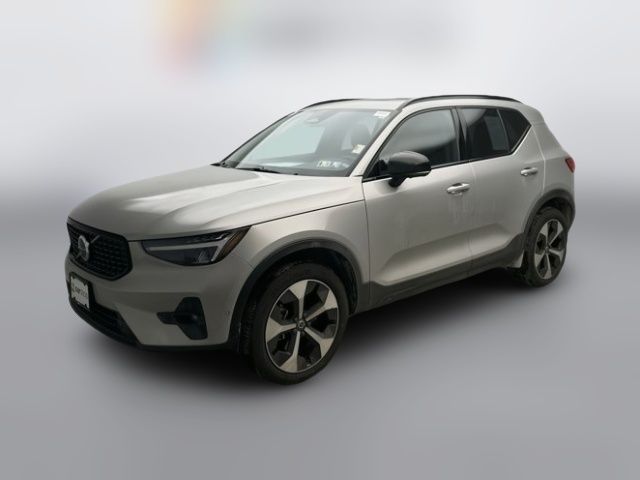 2024 Volvo XC40 Plus Dark Theme