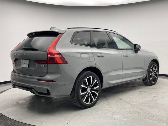 2024 Volvo XC60 Plus Dark Theme