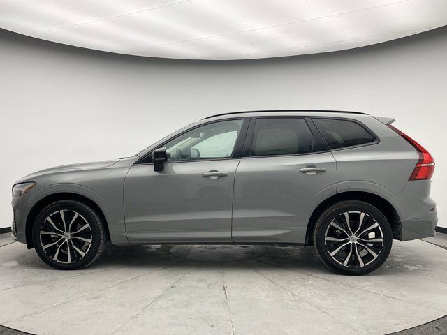 2024 Volvo XC60 Plus Dark Theme