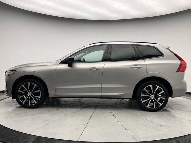 2024 Volvo XC60 Plus Dark Theme