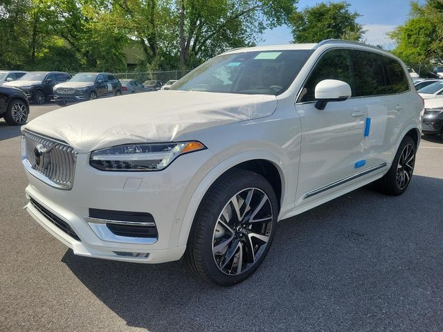 2024 Volvo XC90 Plus Bright Theme