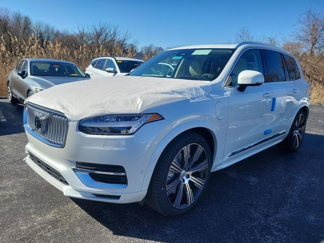 2024 Volvo XC90 Recharge Plug-In Hybrid Ultimate Bright Theme