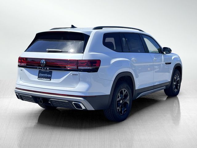 2024 Volkswagen Atlas 2.0T Peak Edition SEL