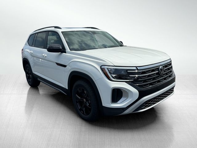 2024 Volkswagen Atlas 2.0T Peak Edition SE w/Technology