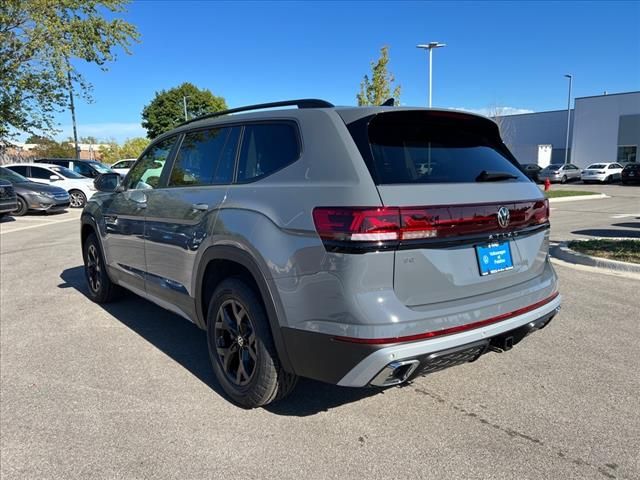 2024 Volkswagen Atlas 2.0T Peak Edition SE w/Technology