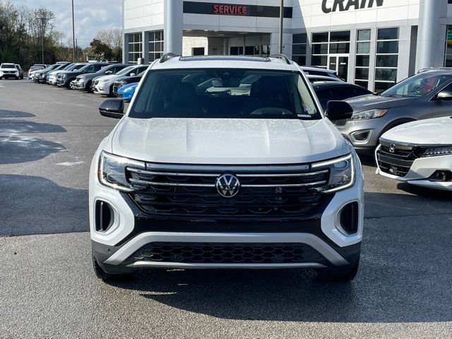 2024 Volkswagen Atlas 2.0T Peak Edition SEL