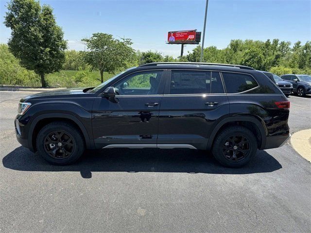 2024 Volkswagen Atlas 2.0T Peak Edition SEL