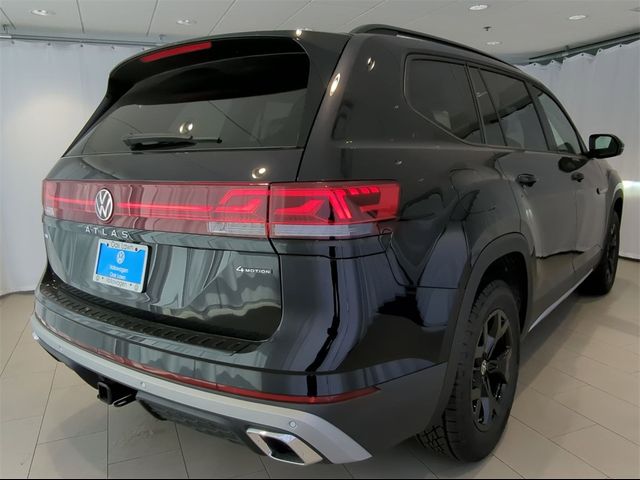 2024 Volkswagen Atlas 2.0T Peak Edition SEL