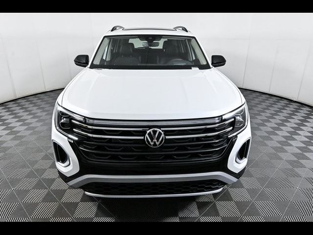 2024 Volkswagen Atlas 2.0T Peak Edition SEL