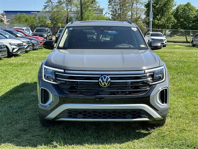 2024 Volkswagen Atlas 2.0T Peak Edition SEL