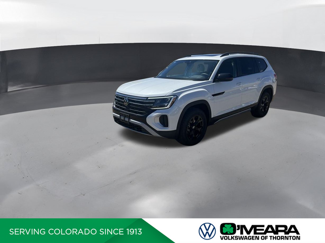 2024 Volkswagen Atlas 2.0T Peak Edition SEL