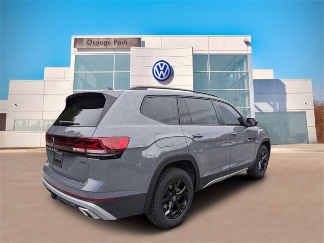 2024 Volkswagen Atlas 2.0T Peak Edition SEL