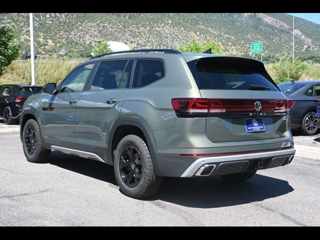 2024 Volkswagen Atlas 2.0T Peak Edition SEL