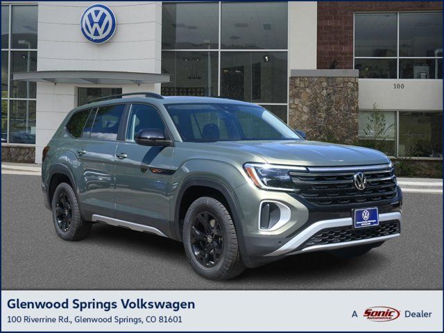 2024 Volkswagen Atlas 2.0T Peak Edition SEL