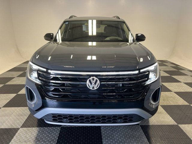 2024 Volkswagen Atlas 2.0T Peak Edition SEL