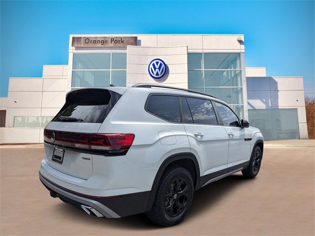 2024 Volkswagen Atlas 2.0T Peak Edition SEL