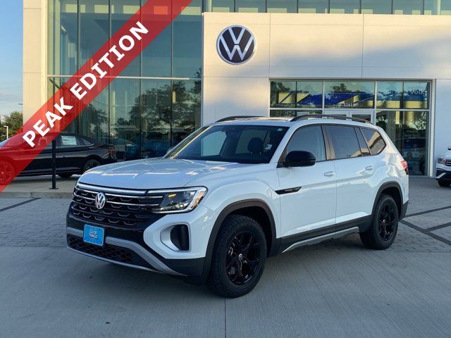 2024 Volkswagen Atlas 2.0T Peak Edition SEL