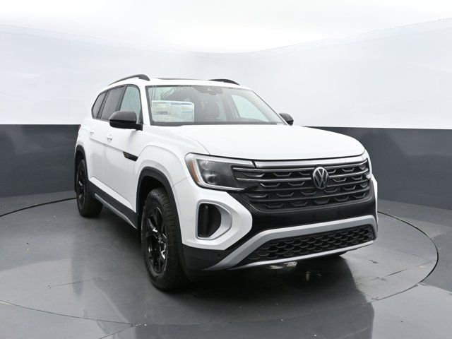 2024 Volkswagen Atlas 2.0T Peak Edition SEL