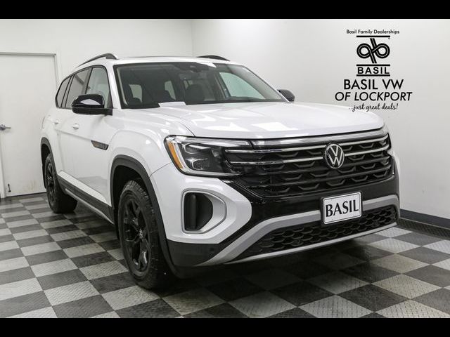 2024 Volkswagen Atlas 2.0T Peak Edition SEL