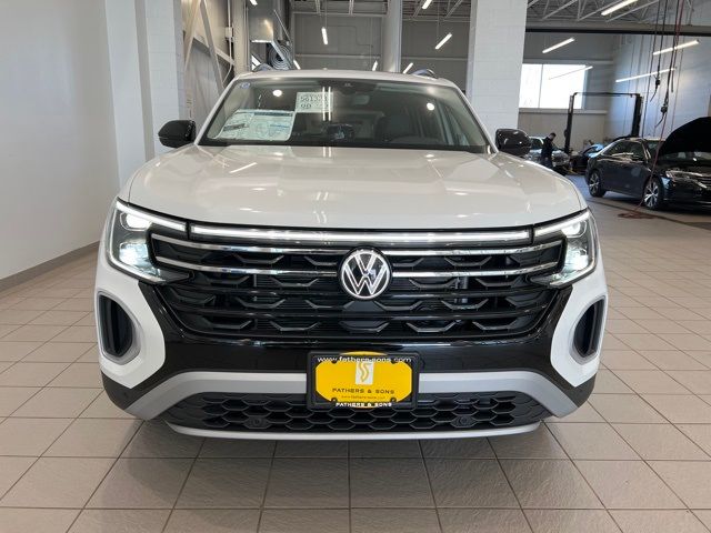 2024 Volkswagen Atlas 2.0T Peak Edition SEL