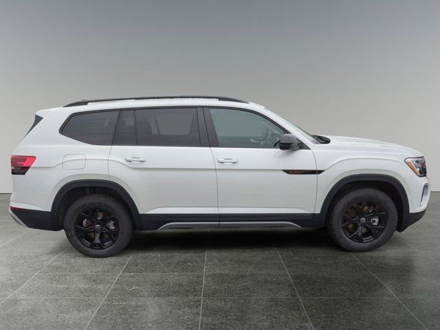 2024 Volkswagen Atlas 2.0T Peak Edition SEL