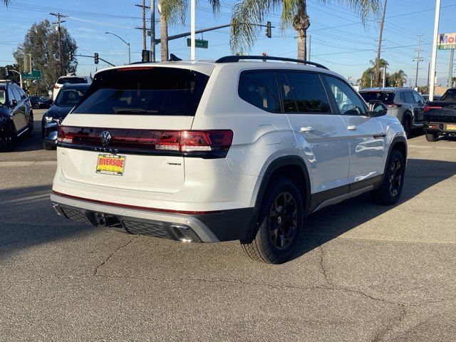 2024 Volkswagen Atlas 2.0T Peak Edition SEL