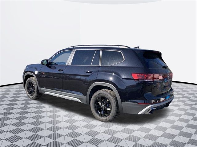 2024 Volkswagen Atlas 2.0T Peak Edition SEL