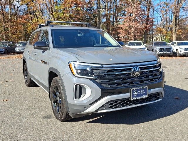 2024 Volkswagen Atlas 2.0T Peak Edition SEL