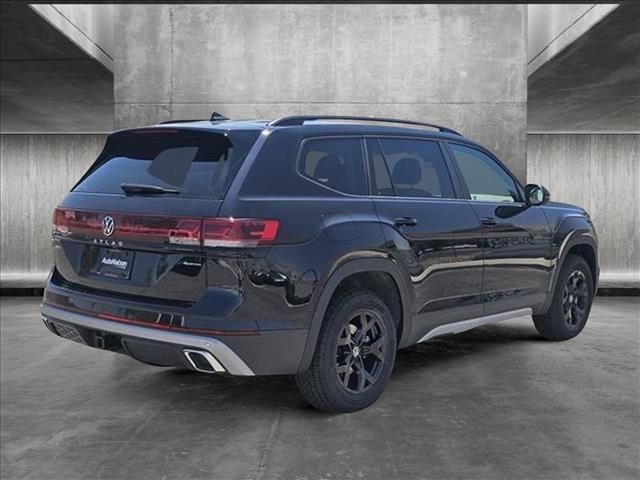 2024 Volkswagen Atlas 2.0T Peak Edition SEL