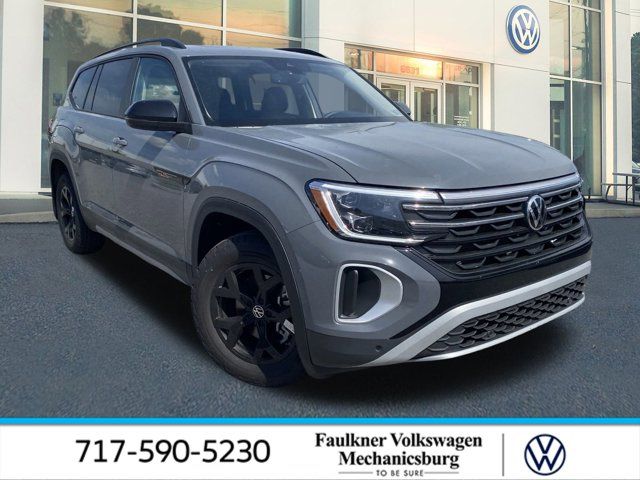 2024 Volkswagen Atlas 2.0T Peak Edition SEL