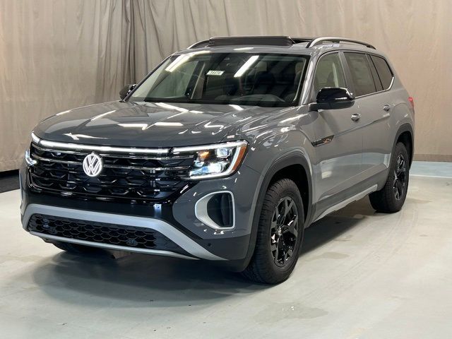 2024 Volkswagen Atlas 2.0T Peak Edition SEL