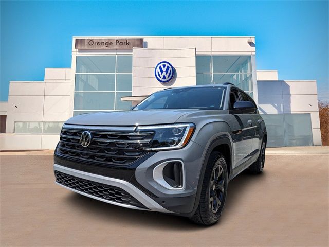 2024 Volkswagen Atlas 2.0T Peak Edition SEL