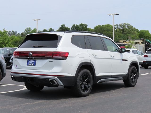 2024 Volkswagen Atlas 2.0T Peak Edition SEL