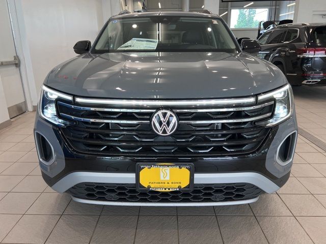 2024 Volkswagen Atlas 2.0T Peak Edition SEL