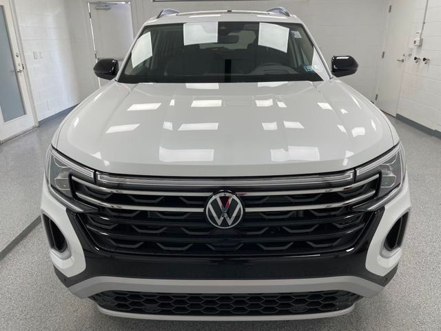 2024 Volkswagen Atlas 2.0T Peak Edition SEL