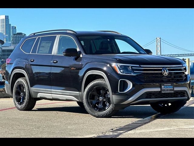 2024 Volkswagen Atlas 2.0T Peak Edition SEL