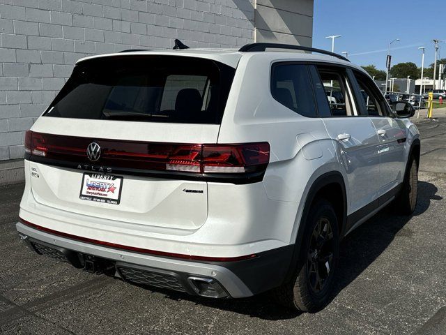 2024 Volkswagen Atlas 2.0T Peak Edition SEL