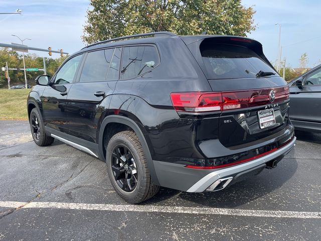 2024 Volkswagen Atlas 2.0T Peak Edition SEL