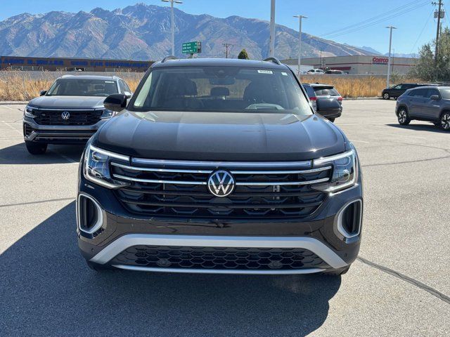 2024 Volkswagen Atlas 2.0T Peak Edition SEL