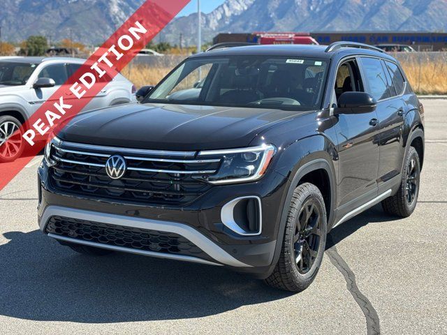 2024 Volkswagen Atlas 2.0T Peak Edition SEL