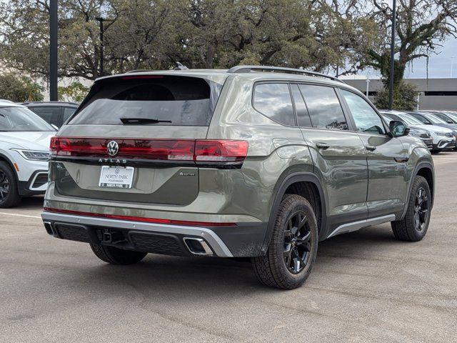 2024 Volkswagen Atlas 2.0T Peak Edition SEL