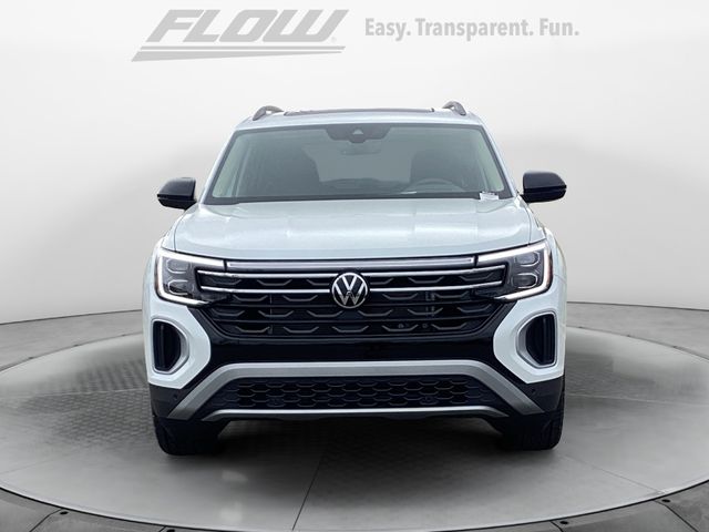 2024 Volkswagen Atlas 2.0T Peak Edition SEL