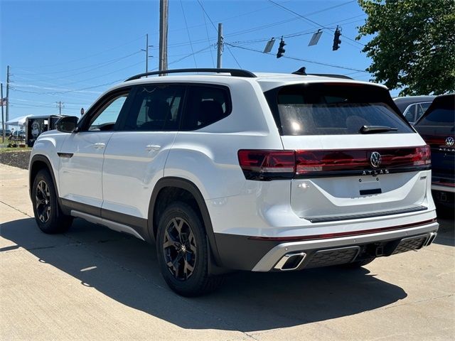 2024 Volkswagen Atlas 2.0T Peak Edition SEL