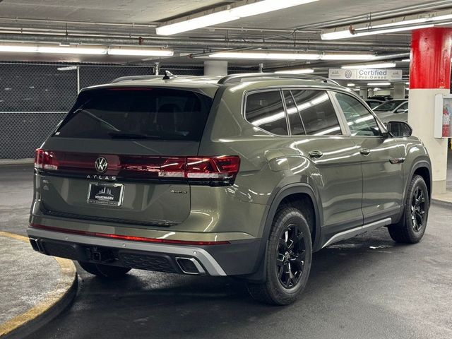 2024 Volkswagen Atlas 2.0T Peak Edition SEL