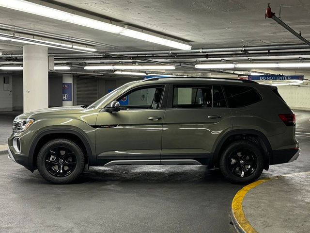 2024 Volkswagen Atlas 2.0T Peak Edition SEL