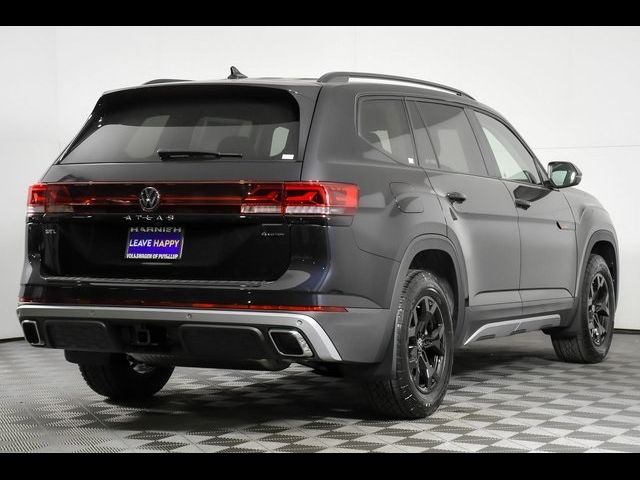 2024 Volkswagen Atlas 2.0T Peak Edition SEL