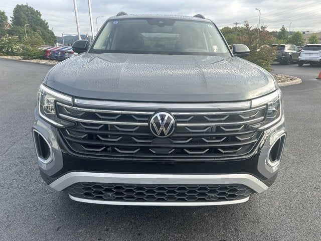 2024 Volkswagen Atlas 2.0T Peak Edition SEL