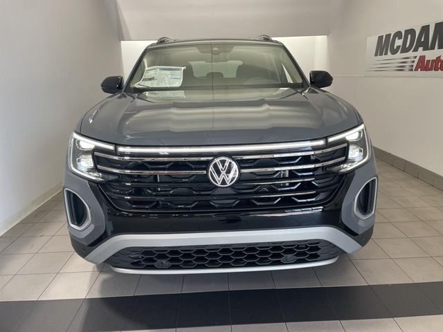 2024 Volkswagen Atlas 2.0T Peak Edition SEL