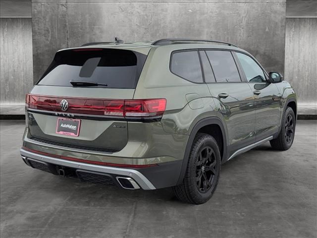 2024 Volkswagen Atlas 2.0T Peak Edition SEL