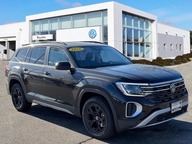 2024 Volkswagen Atlas 2.0T Peak Edition SEL